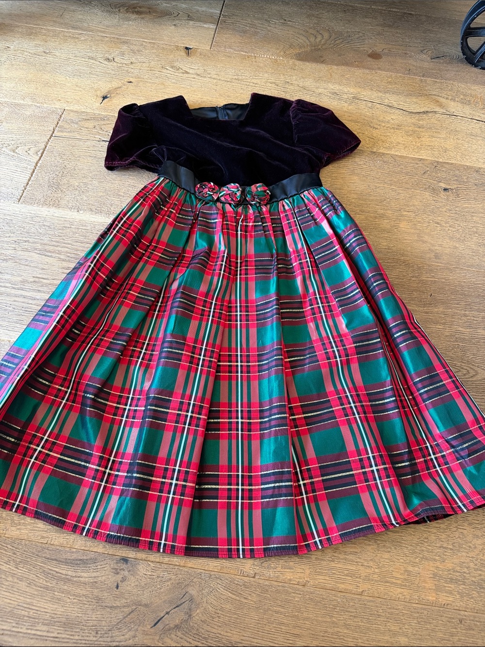 Jessica McClintock Velvet &‎ Tartan Holiday Dress in Black, Red, Green girls 10